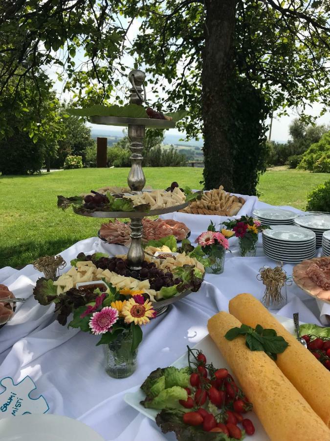 Casa Rossa Ai Colli Séjour à la ferme *